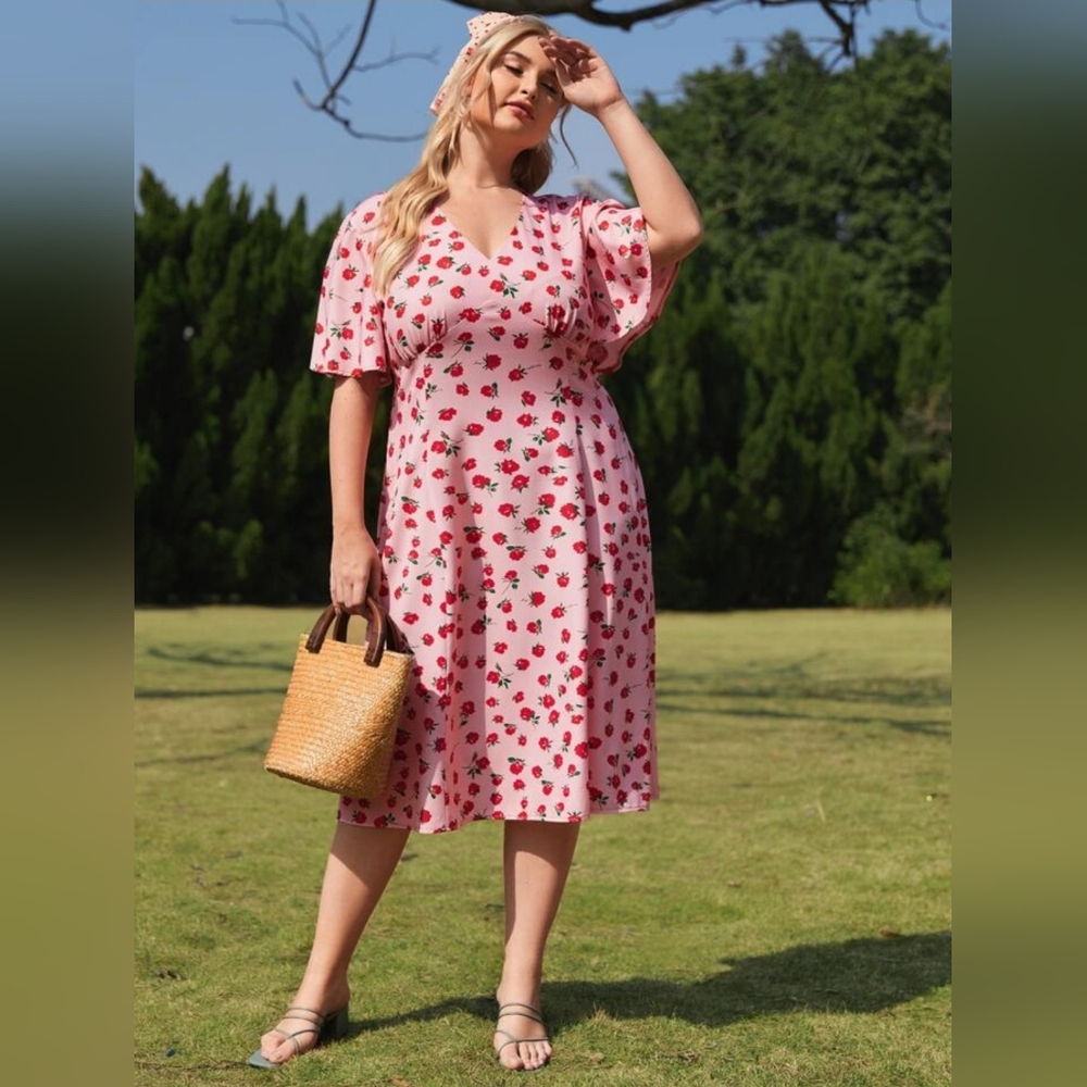 Plus Allover Floral Print Butterfly Sleeve A-Line Dress